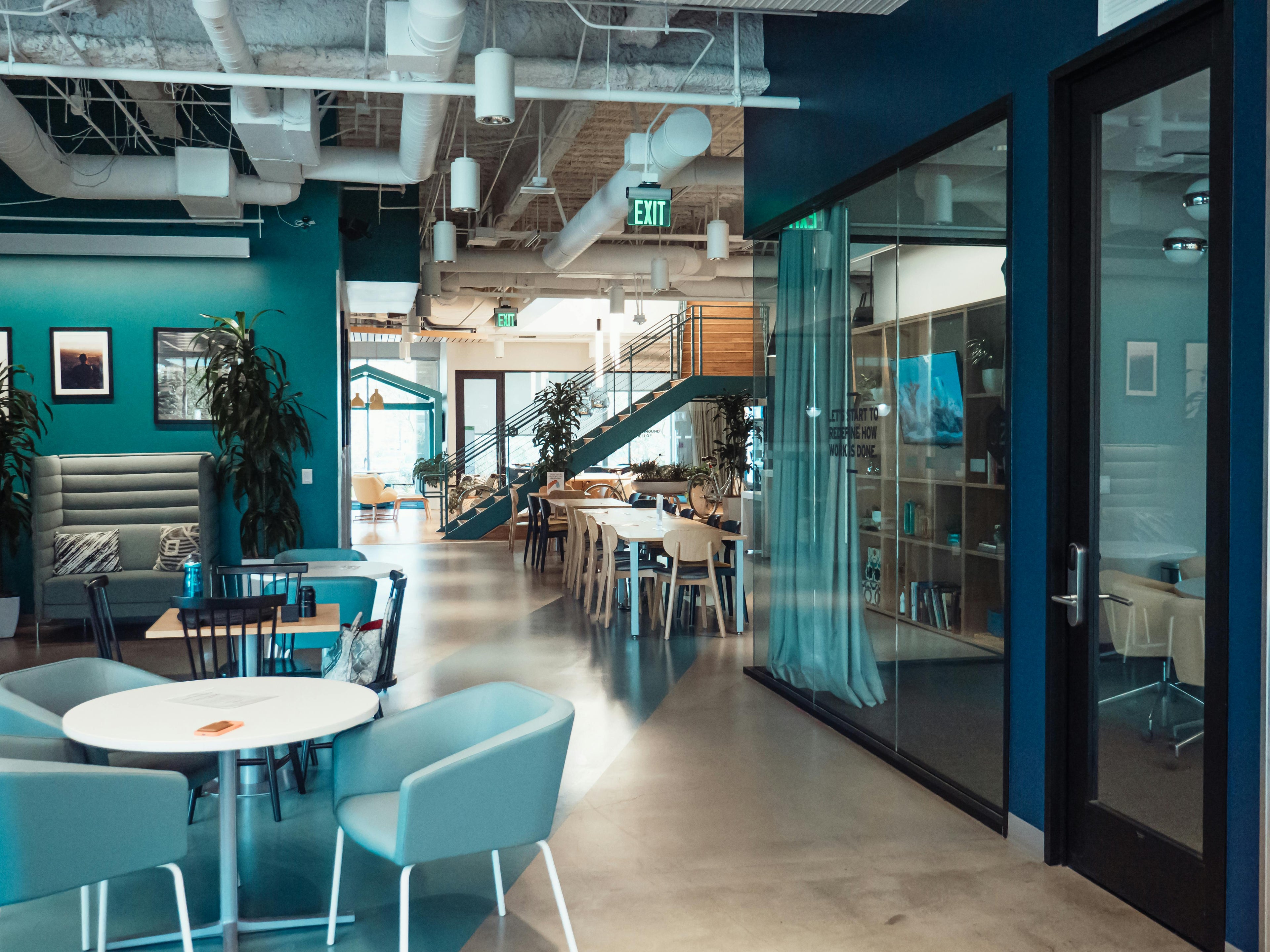 How Office Design Shapes Company Culture for Hybrid Teams